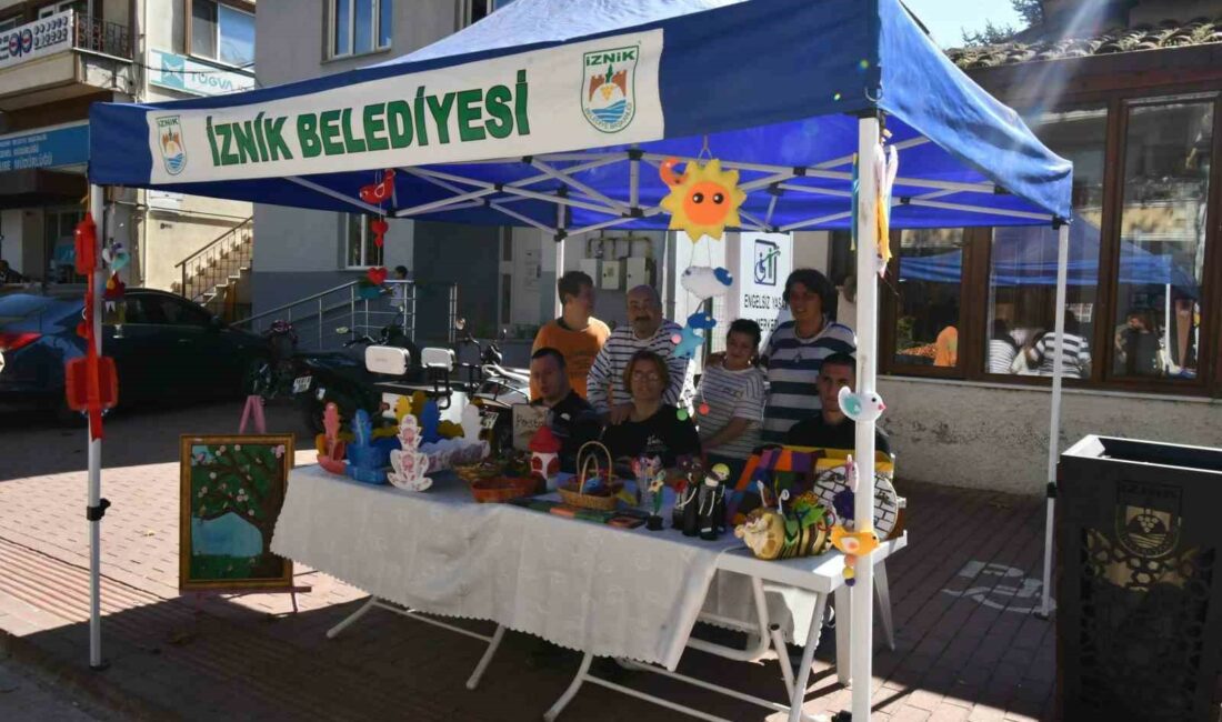 Engelsiz Yaşam Merkezi’nin el emeği ürünleri İznik Panayırı’nda İZNİK BELEDİYESİ ENGELSİZ YAŞAM MERKEZİ’NDE EĞİTİM GÖREN KURSİYERLER, KENDİ EL