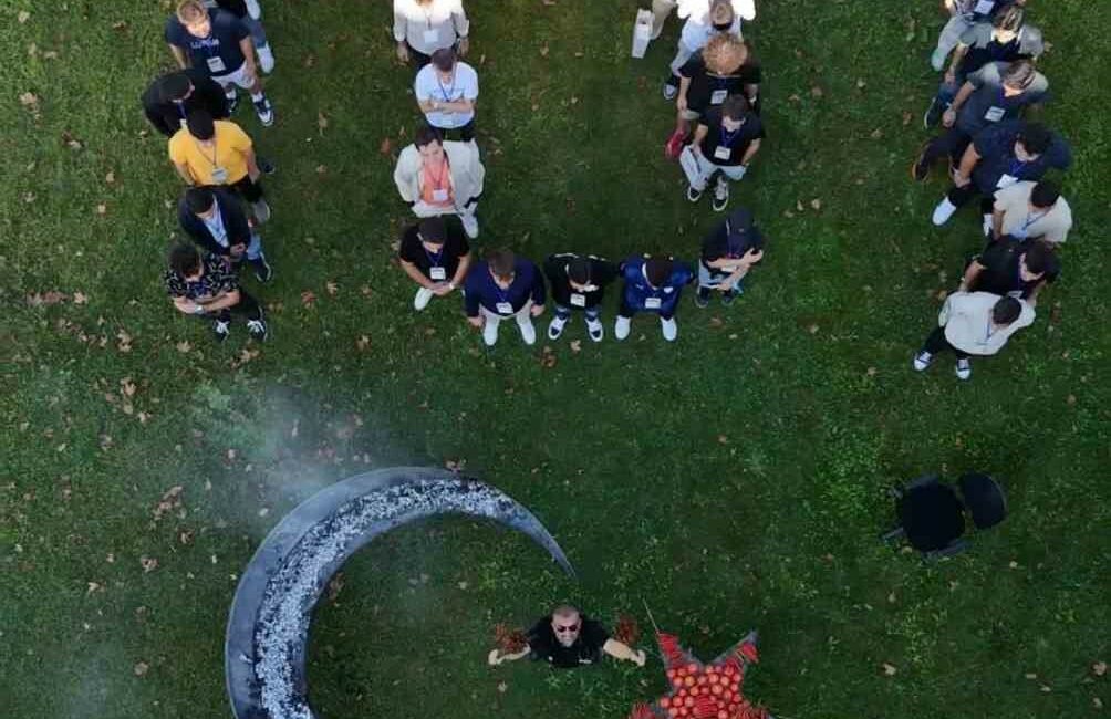 Fenomen ciğerci Cumhuriyet Bayramı’nı gençlerle kutladı ALİ KOÇAK GENÇLERLE ULUDAĞ ÜNİVERSİTESİ'NDE BULUŞTU