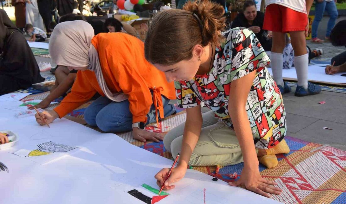 “Filistinli çocuklar için çiz” etkinliğiyle Gazze’de ölen çocuklara dikkat çekildi YILDIRIM’DA, GAZZE'DE SALDIRILARDA HAYALLERİ KATLEDİLEN ÇOCUKLARA DİKKAT ÇEKMEK VE İSRAİL'E