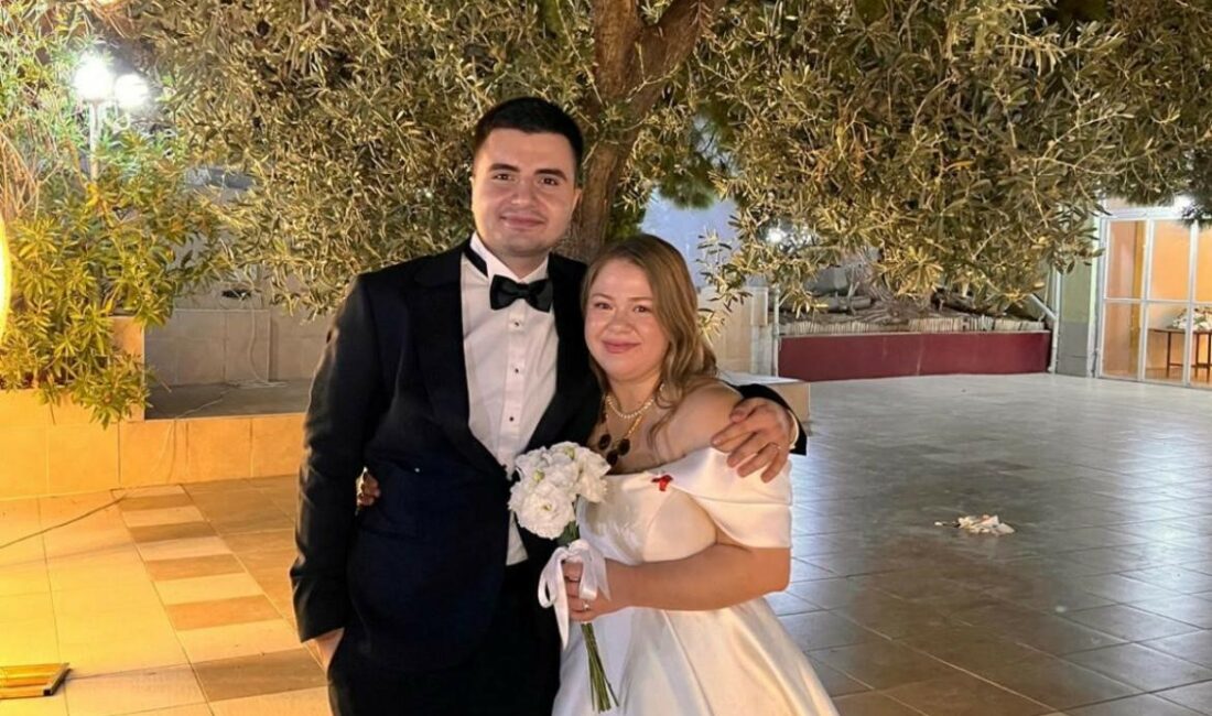 Gemlik’i buluşturan düğün GEMLİK'İ BULUŞTURAN DÜĞÜN