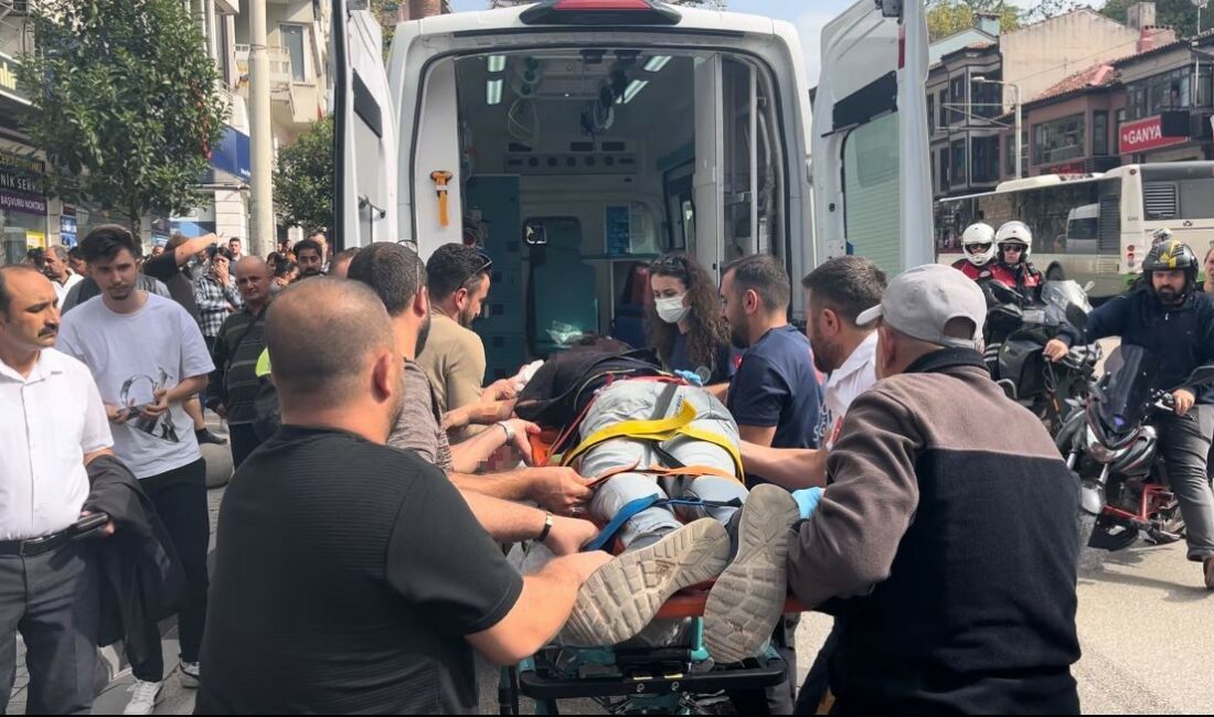 Bursa’da bir kişi silahlı saldırıda öldürüldü BURSA’DA 25 YAŞINDAKİ BİR GENÇ, ARKADAŞI İLE BİRLİKTE CADDEDE YÜRÜDÜĞÜ