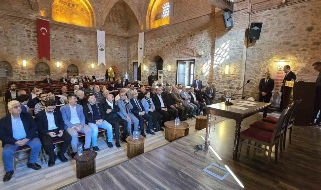 Harmancık’ta kurucu başkan Kadir Uzun, yeniden göreve seçildi HARMANCIK İLÇESİ SOSYAL YARDIMLAŞMA DAYANIŞMA KÜLTÜR VE TURİZM DERNEĞİ'NİN