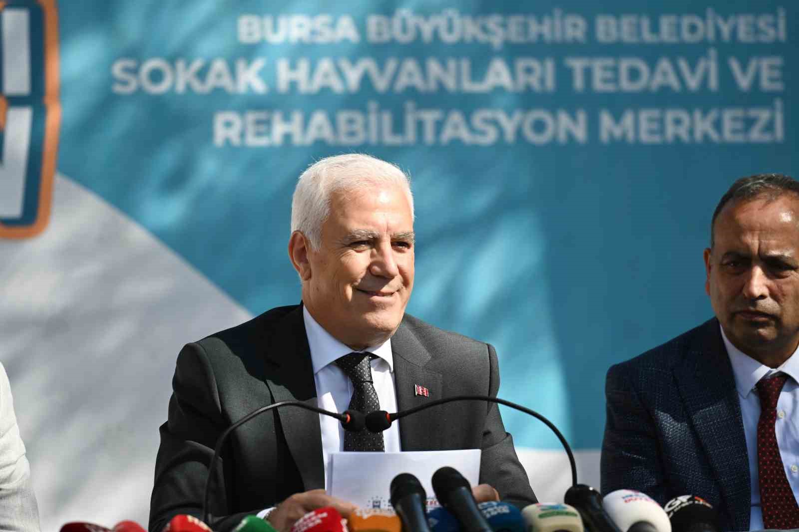 BURSA BÜYÜKŞEHİR BELEDİYESİ, CAN DOSTLARI KORUMAK VE ONLARA YUVA KAZANDIRMAK