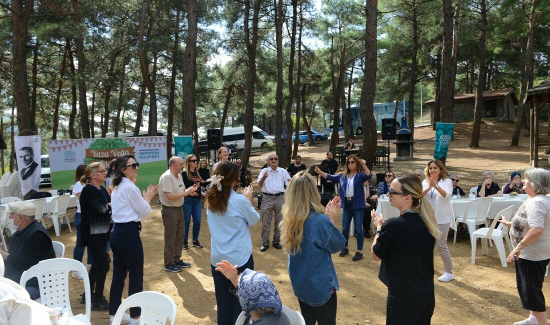 Huzurevi sakinleri yaza piknikle veda etti NİLÜFER BELEDİYESİ İNCİ VE TANER ALTINMAKAS HUZUREVİ İLE İZZET ŞADİ