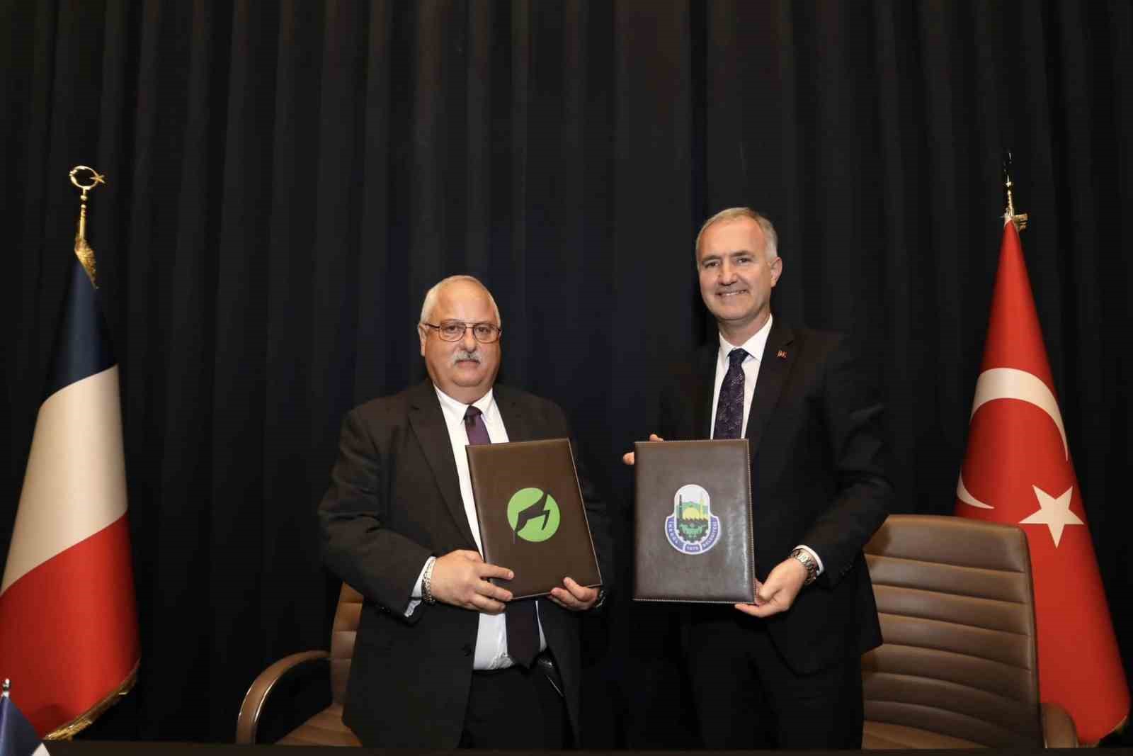 İNEGÖL BELEDİYESİ 2014 YILINDA DOSTLUK VE KÜLTÜREL İŞ BİRLİĞİ ANLAŞMASI