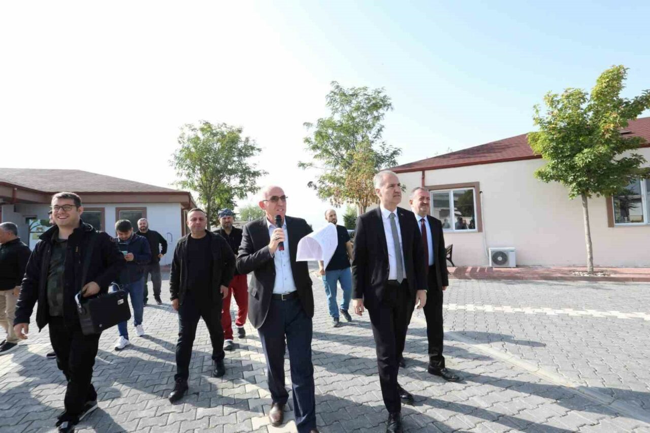 HALİHAZIRDA BULUNAN SAHİPSİZ HAYVANLAR BAKIM VE TEDAVİ MERKEZİYLE BÖLGENİN EN