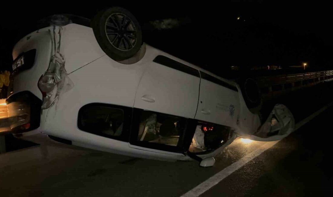 İznik’te feci kaza: Araç metrelerce sürüklendi, 1 kişi yaralandı BURSA'NIN İZNİK İLÇESİNDE TRAKTÖR İLE OTOMOBİL ÇARPIŞTI, OTOMOBİL METRELERCE SÜRÜKLENDİ.