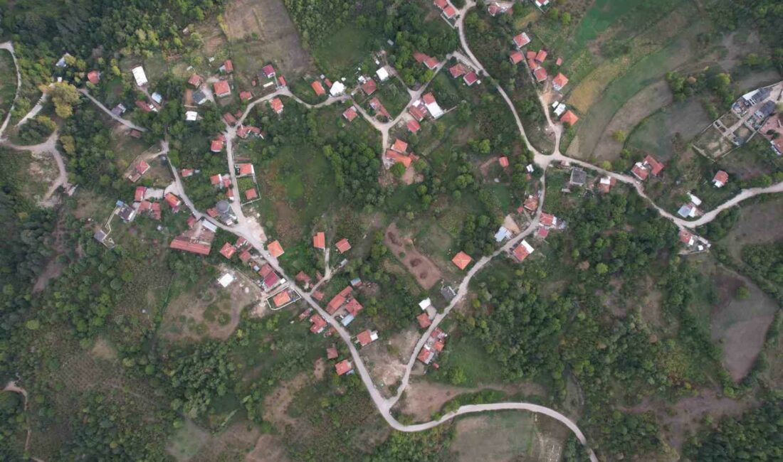 Kalp şeklindeki köy…Bu köyün kalbi gökyüzünden bile görünüyor BURSA’NIN İNEGÖL İLÇESİNE BAĞLI SULHİYE MAHALLESİ, KALP ŞEKLİNDEKİ KUŞ BAKIŞI