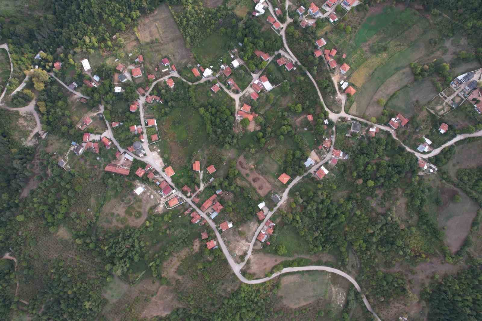 BURSA’NIN İNEGÖL İLÇESİNE BAĞLI SULHİYE MAHALLESİ, KALP ŞEKLİNDEKİ KUŞ BAKIŞI