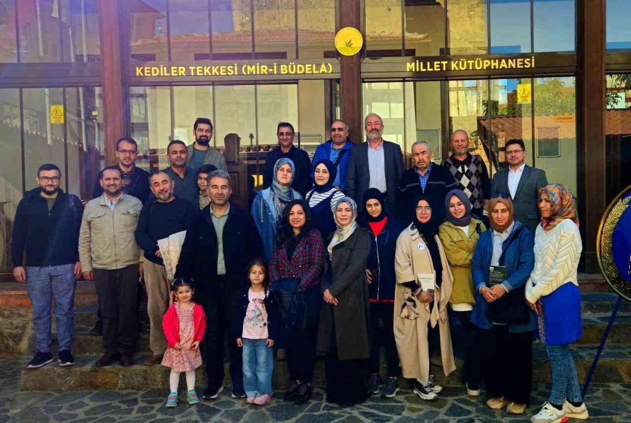 OSMANGAZİ BELEDİYESİ TARAFINDAN BAŞLATILAN KOLEKTİF OKUMA ETKİNLİĞİNİN İLK KONUĞU YAZAR