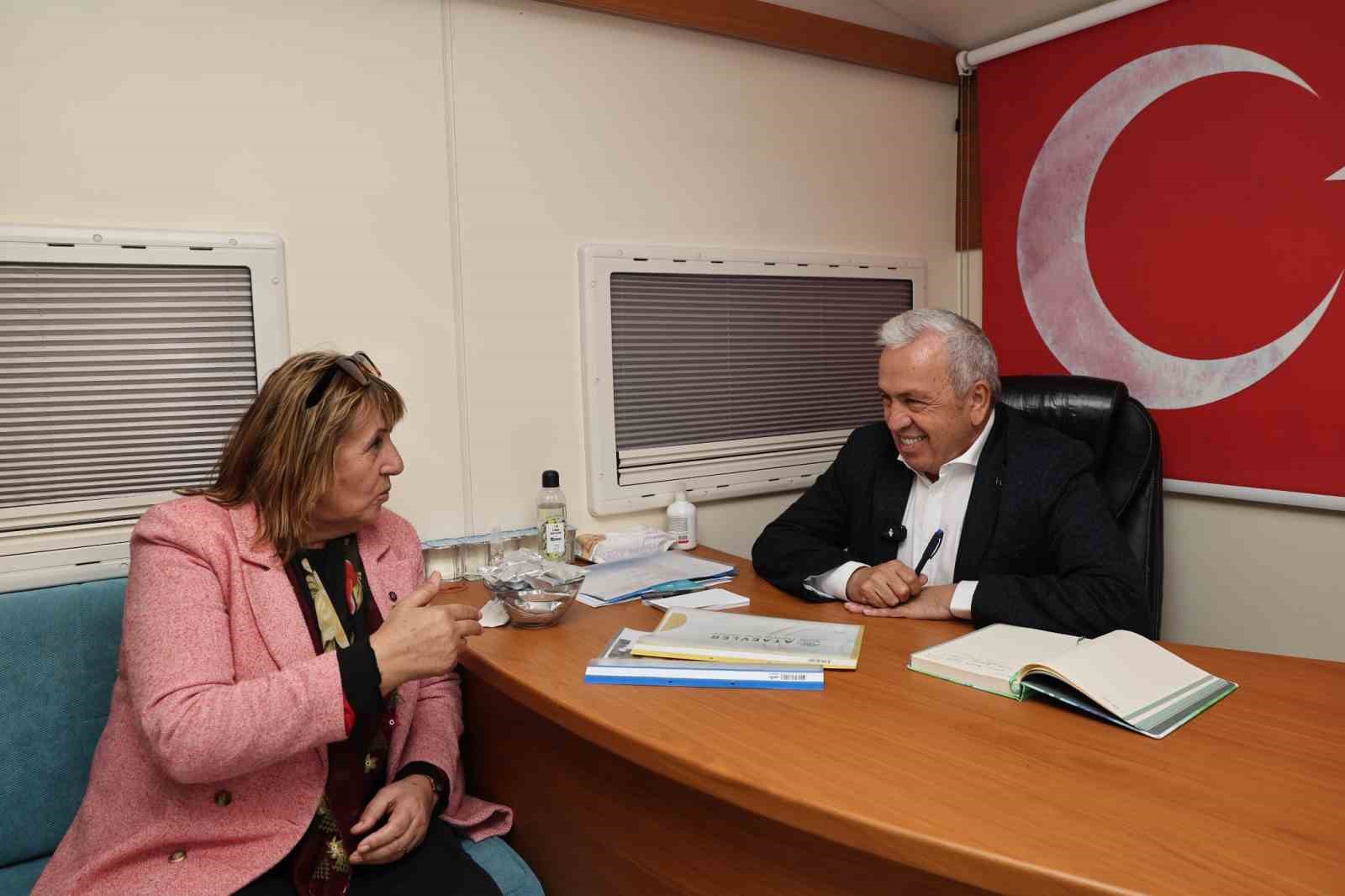 MAHALLE BULUŞMALARI ÇERÇEVESİNDE ATAEVLER SAKİNLERİ İLE BİR ARAYA GELEN BAŞKAN