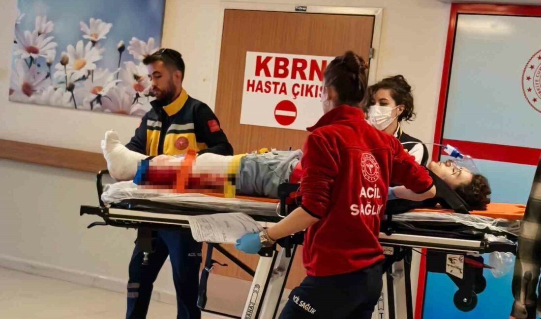 BURSA'NIN İNEGÖL İLÇESİNDE MEYDANA GELEN KAZADA MİNİBÜS İLE ÇARPIŞAN MOTOSİKLETİN