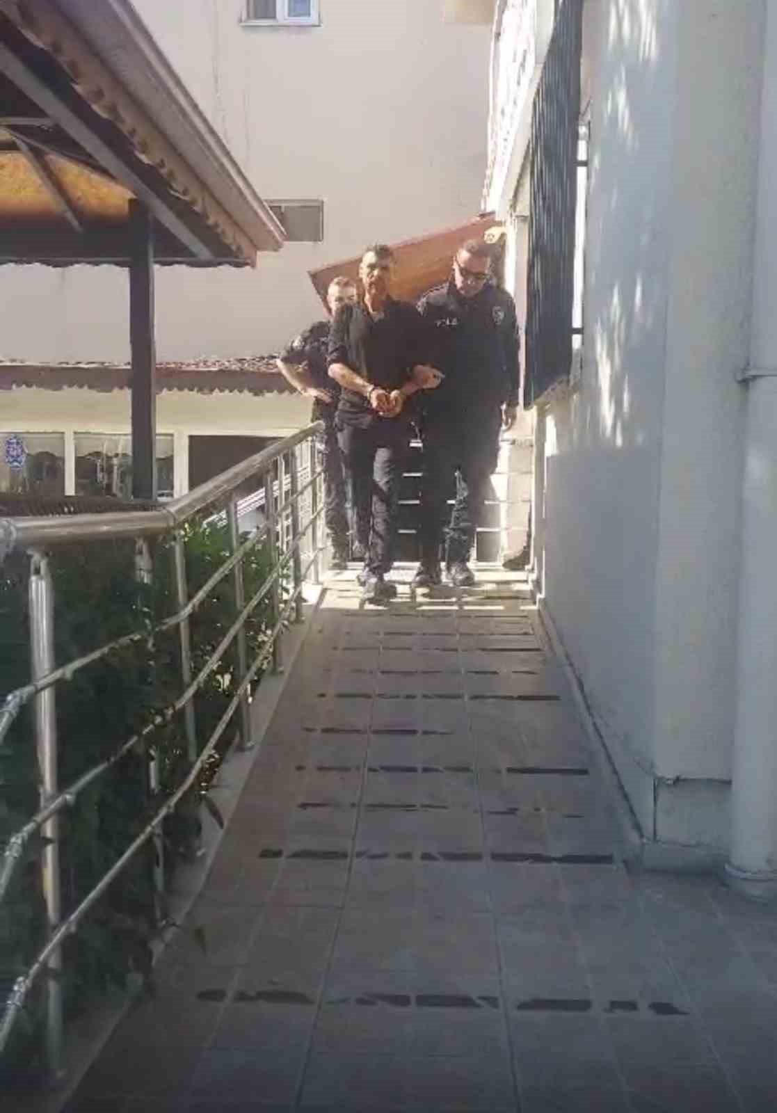 BURSA'DA 2 KİŞİNİN MOTOSİKLETİNİ ÇALDIĞI TESPİT EDİLEN ZANLI, POLİS EKİPLERİNİN