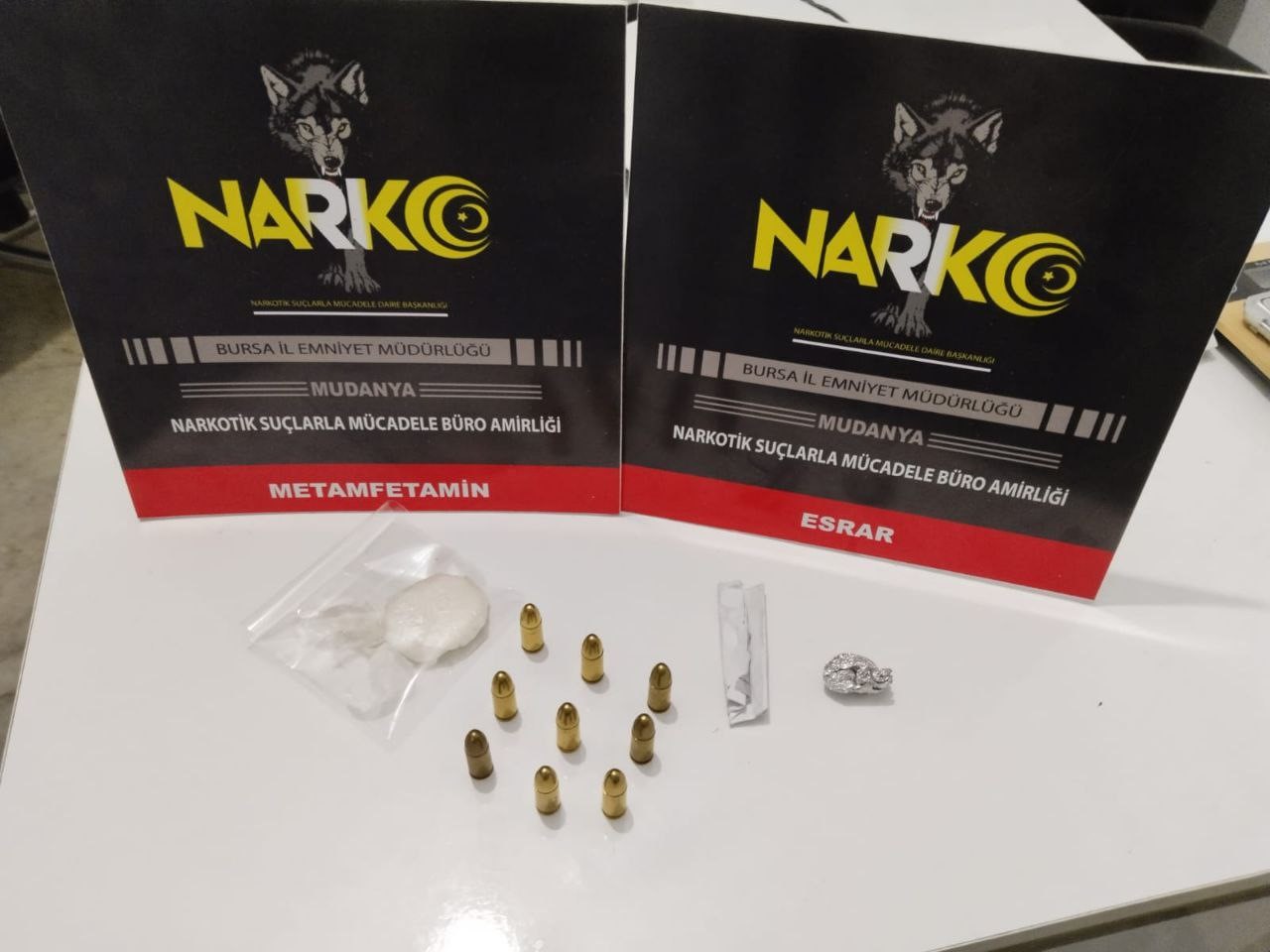 BURSA'DA POLİS EKİPLERİNİN ŞÜPHELENEREK DURDURDUĞU ŞAHSIN ÜZERİNDE 8.55 GRAM METAMFETAMİN