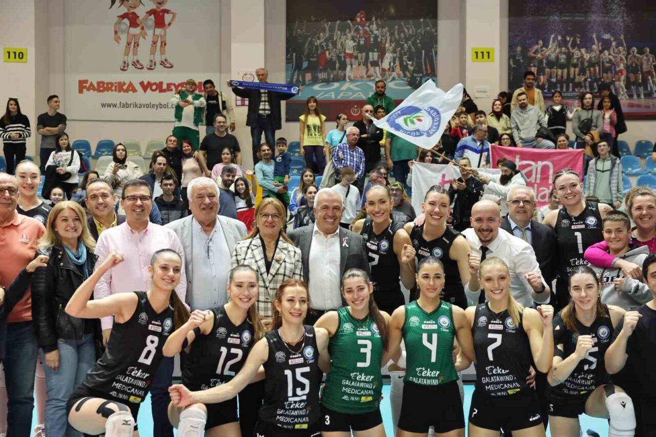NİLÜFER BELEDİYESPOR EKER KADIN VOLEYBOL TAKIMI, AYDIN BÜYÜKŞEHİR BELEDİYESPOR’U SAHASINDA