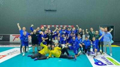 NİLÜFER BELEDİYESPOR ERKEK HENTBOL TAKIMI, DEPLASMANDA KARŞILAŞTIĞI SPOR TOTO'YU 33-32'LİK