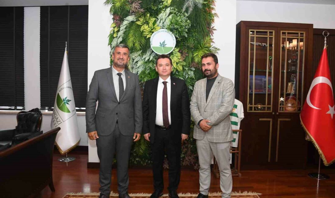 ANASİAD YÖNETİMİ OSMANGAZİ BELEDİYE BAŞKANI ERKAN AYDIN'I ZİYARET EDİP PROJELERİ