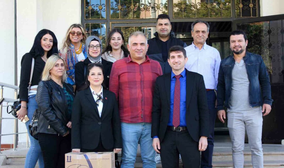 Özhan Gönüllüleri kitap bağışına devam ediyor ÖZHAN MARKET, MUDANYA’DA YAPTIRILAN ŞEHİT TUNAHAN YAVUZ İLKOKULU’NDA AÇILACAK OLAN