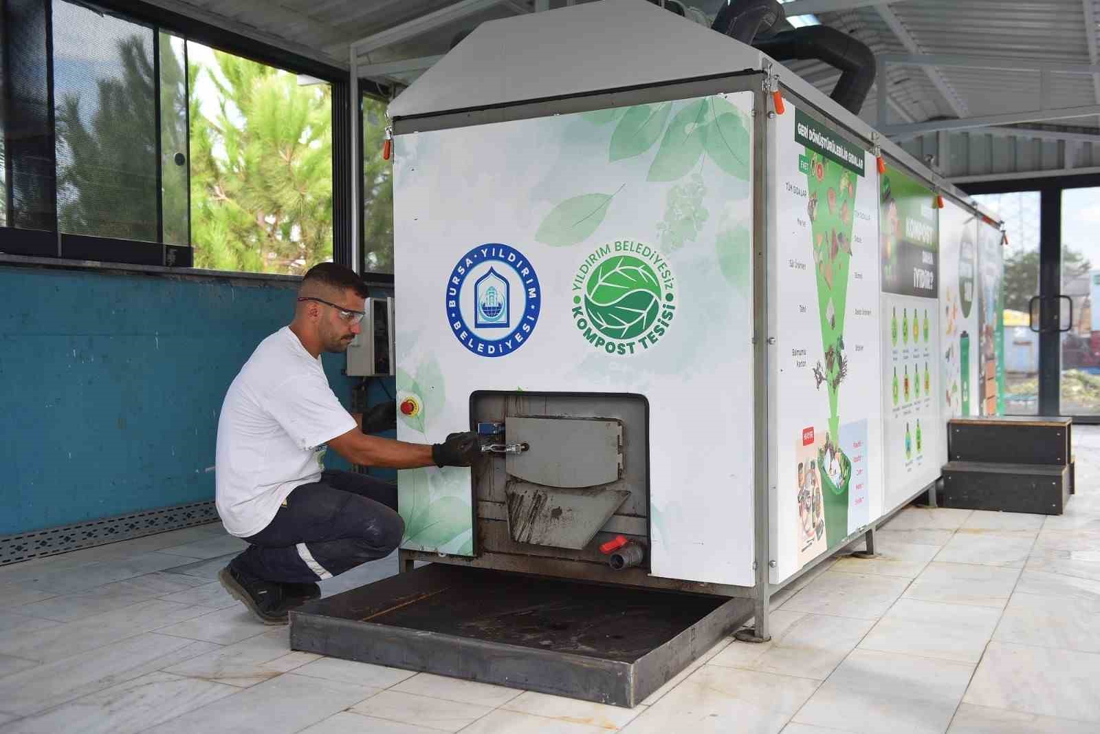 YILDIRIM BELEDİYESİ, 2022 YILINDA İLÇEYE KAZANDIRDIĞI KOMPOST ÜÜRETİM TESİSİ’NDE İŞLEDİĞİ