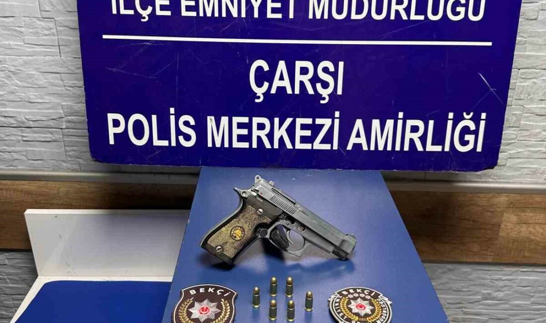 Ruhsatsız tabancayla gezen ve 15 yıl hapisle aranan suç makinası, gece kartallarından kaçamadı BURSA'DA 15 YIL 11 AY 27 GÜN HAPİS CEZASIYLA ARANAN