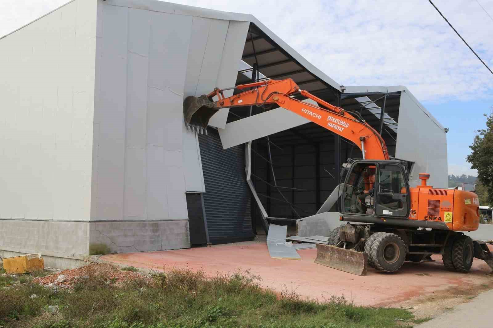 NİLÜFER BELEDİYESİ, KAÇAK YAPILARLA MÜCADELE KAPSAMINDA TAHTALI MAHALLESİ’NDE TARIM ALANI