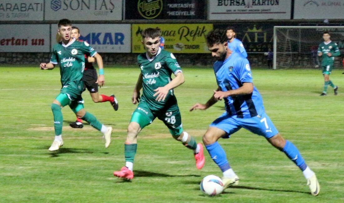 TFF 2. Lig: Karacabey Belediyespor: 3 – Giresunspor: 1 TFF 2’NCİ LİG KIRMIZI GRUP 8’NCİ HAFTA MÜCADELESİNDE KARACABEY BELEDİYESPOR,