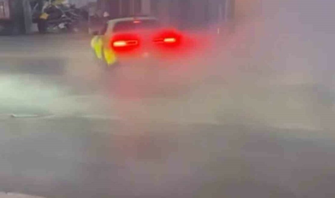 Trafiği kesip tozu dumana kattı, 33 bin lira ceza yedi TRAFİĞİ KESİP TOZU DUMANA KATTI, 33 BİN LİRA CEZA YEDİ