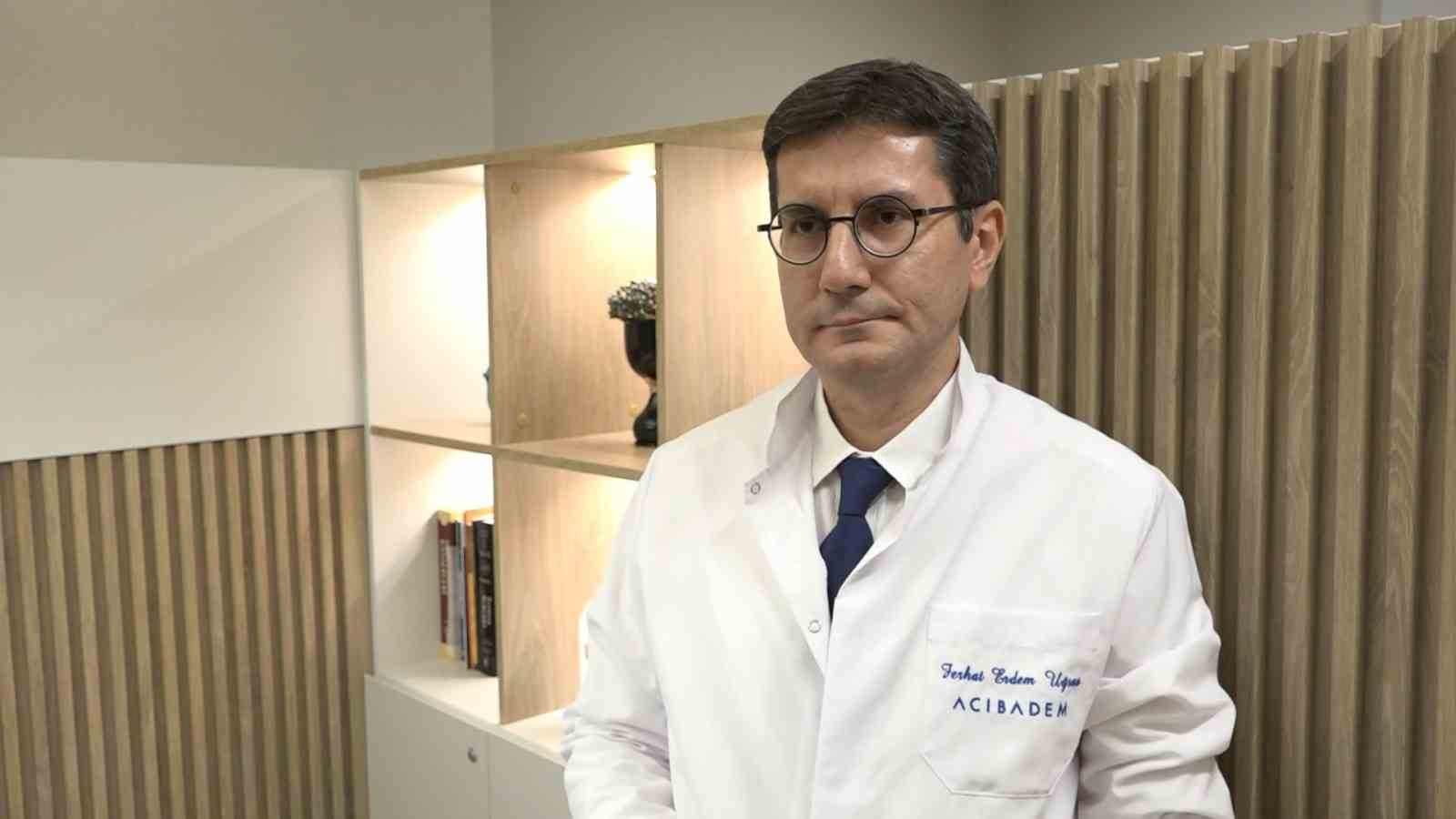 DÜNYADA YAKLAŞIK 2,5 MİLYON İNSANA MEME KANSERİ TEŞHİSİ KONULDUĞUNU BELİRTEN