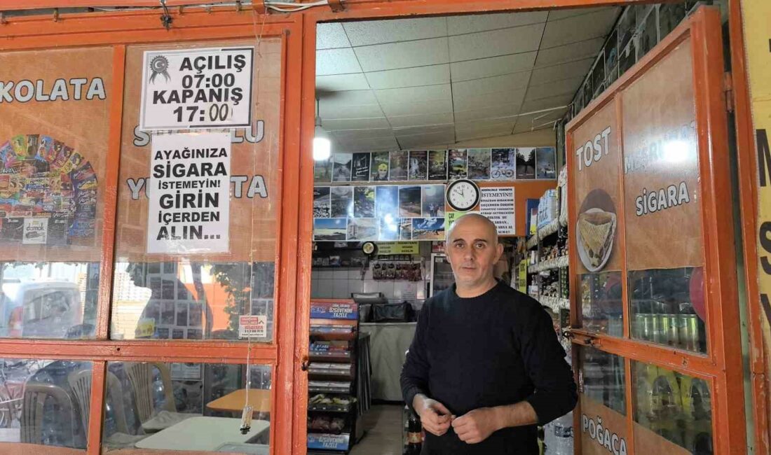 Veresiye yazdırıp getirmeyenler, büfeciyi çileden çıkardı BURSA'NIN İNEGÖL İLÇESİNDE BÜFE İŞLETEN ÖMER CABİR, VERESİYE VERİP GERİ