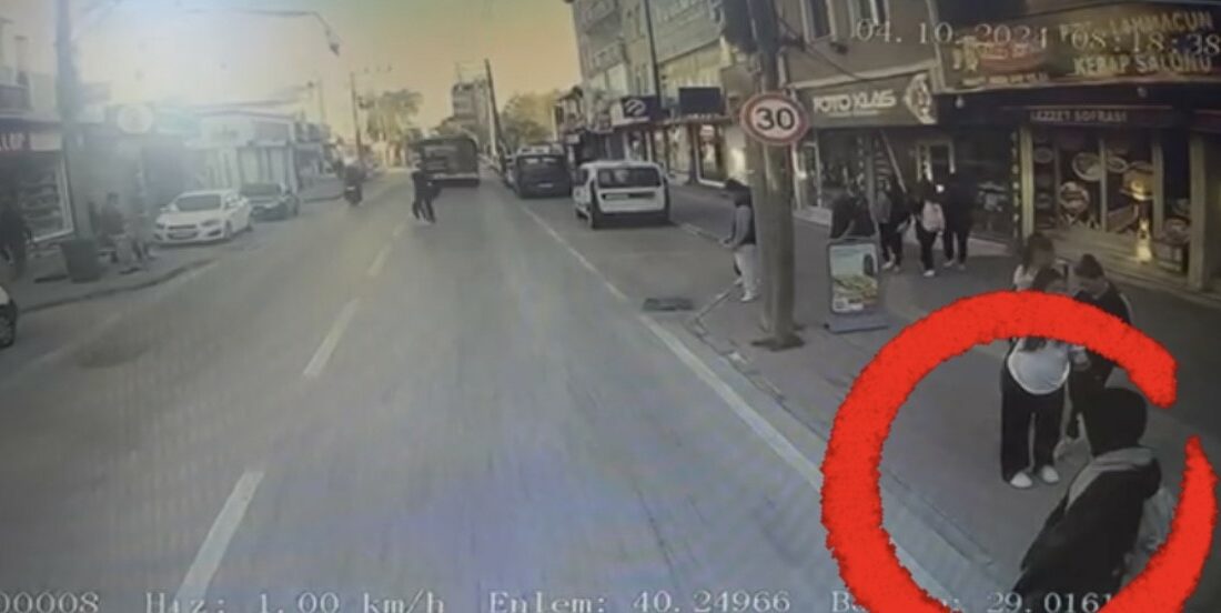 KARŞIDAN KARŞIYA GEÇERKEN, OTOBÜSÜN ALTINDA BÖYLE KALDI