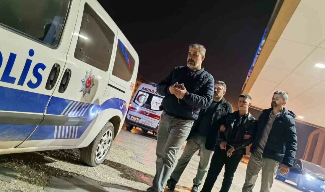 11 yıl kesinleşmiş hapis cezası bulunan şahıs yakalandı ŞAHIS SORGULAMASININ ARDINDAN ÇIKARILDIĞI MAHKEMECE TUTUKLANARAK CEZAEVİNE GÖNDERİLDİ.