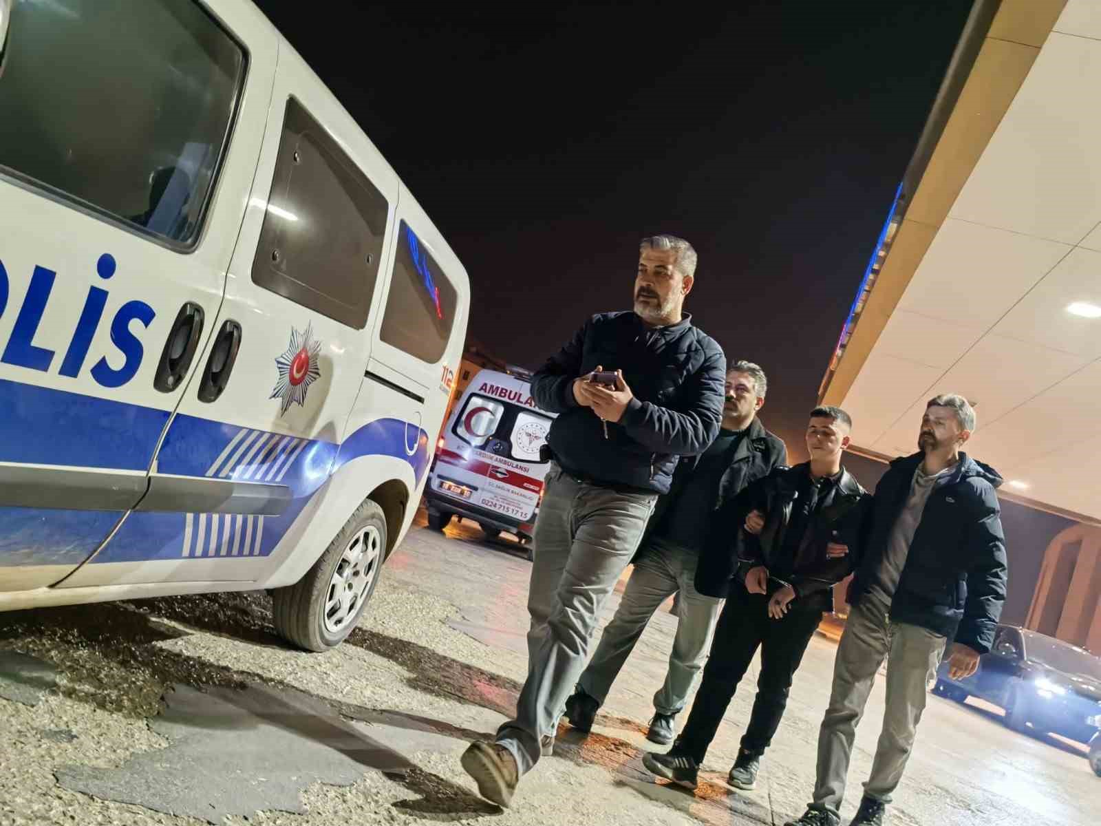 ŞAHIS SORGULAMASININ ARDINDAN ÇIKARILDIĞI MAHKEMECE TUTUKLANARAK CEZAEVİNE GÖNDERİLDİ.