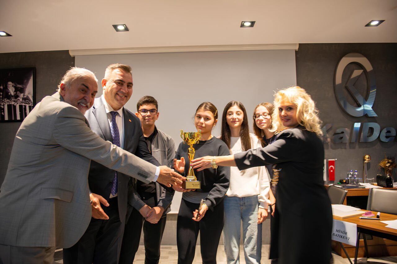 Minör & Majör Eğitim Kurumları tarafından düzenlenen şubeler arası Bilgi