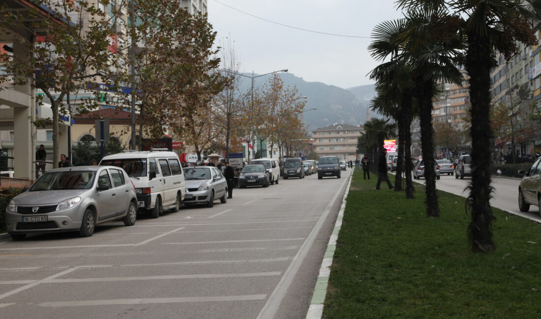 BURSA BÜYÜKŞEHİR BELEDİYE BAŞKANI MUSTAFA BOZBEY, BURSA ESNAF VE SANATKARLAR