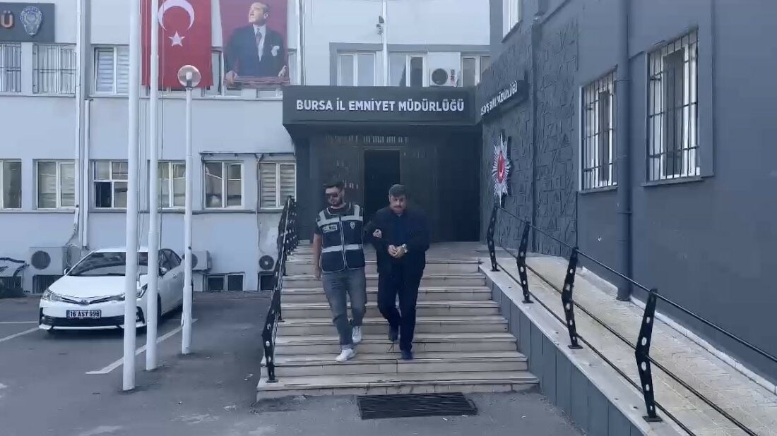 BURSA'DA BİLİŞİM SİSTEMLERİ BANKA VEYA KREDİ KURUMLARININ ARAÇ OLARAK KULLANILMASI