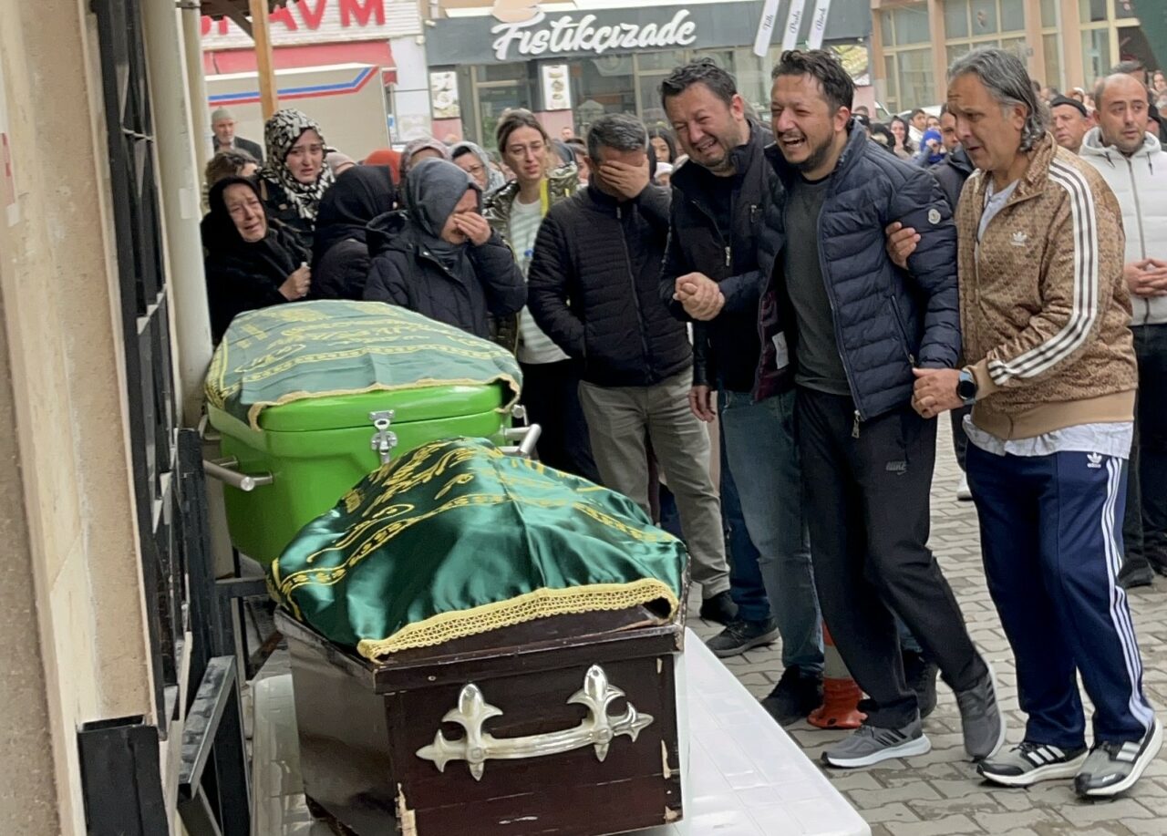 Bilecik'teki trafik kazasında hayatını kaybeden 30 yaşındaki öğretmen Yeliz Efe