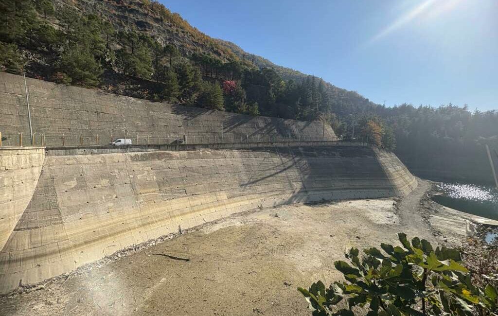 Bursa’da barajlar alarm veriyor! Yağmur yağacak mı? Bursa iklim krizinin etkisiyle sonbaharı neredeyse yağışsız bitirirken, Doğancı ve