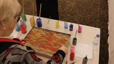 Yaklaşık 65 yıldır “kamu yararına dernek” statüsüyle kadınların gelişimine yönelik