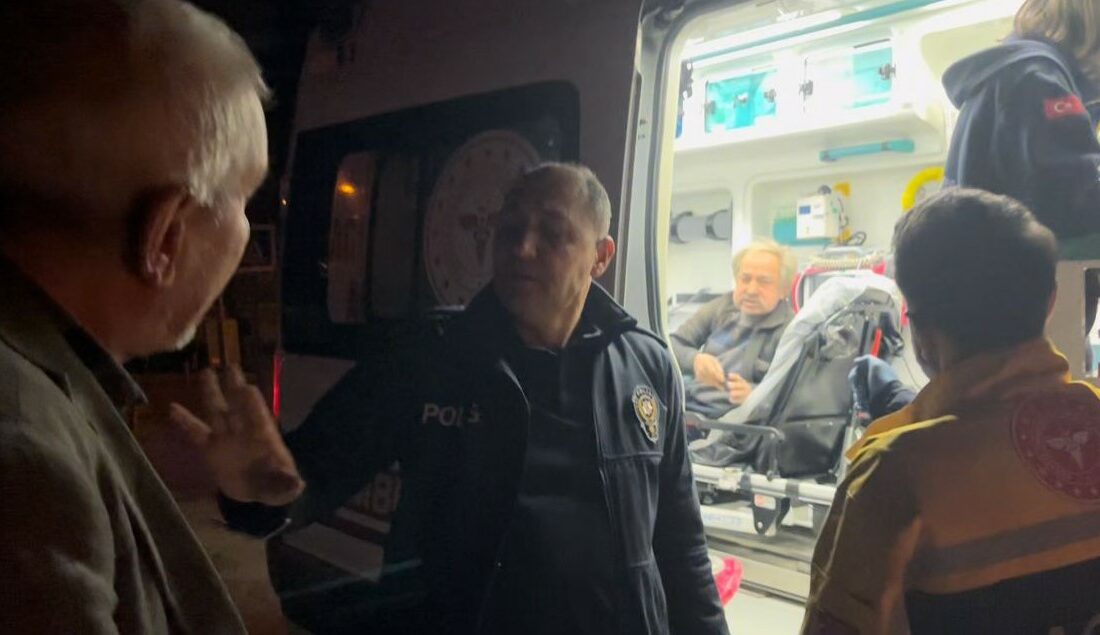 Açık bırakılan rögara düştü, yanındaki arkadaşı dakikalar sonra fark etti BURSA'DA KENT MERKEZİNDE ALKOL ALDIKTAN SONRA BOŞ ARAZİDE GEZEN İKİ