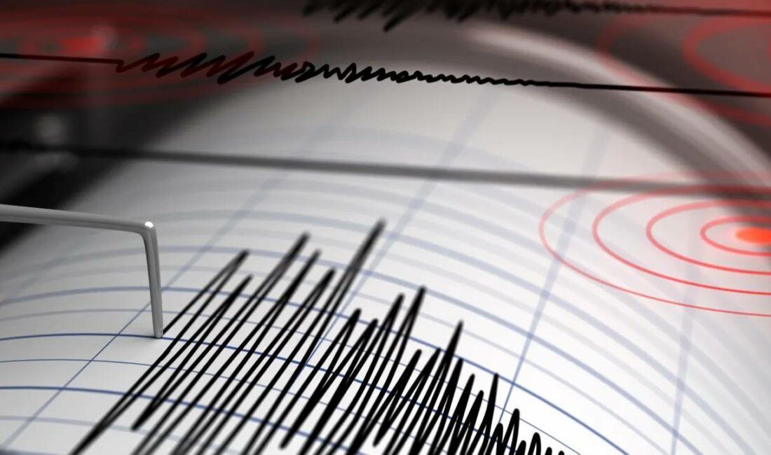 Bursa’da deprem Bursa'nın Mudanya ilçesi Kumyaka bölgesinde 3.2 büyüklüğünde deprem meydana geldi.