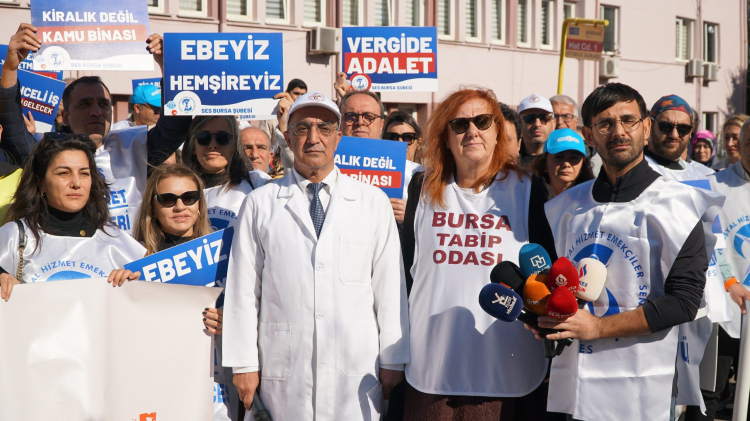 Aile hekimleri olarak yeni çıkan yönetmeliğe karşı tepkili olduklarını dile