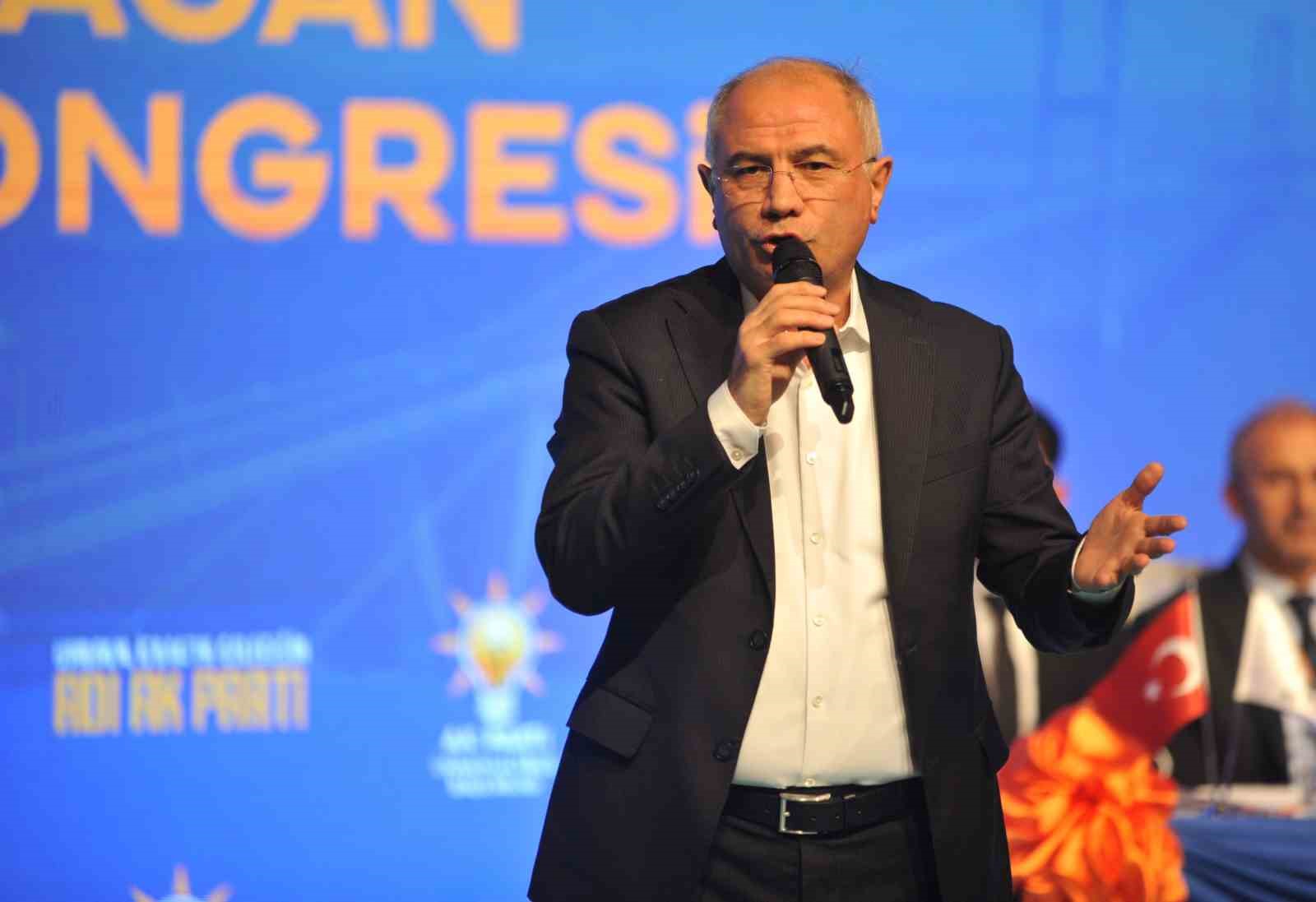 GAZZE VE LÜBNAN'DAKİ ZULÜM KARŞISINDA DÜNYANIN KILI KIPIRDAMADIĞINI BELİRTEN AK