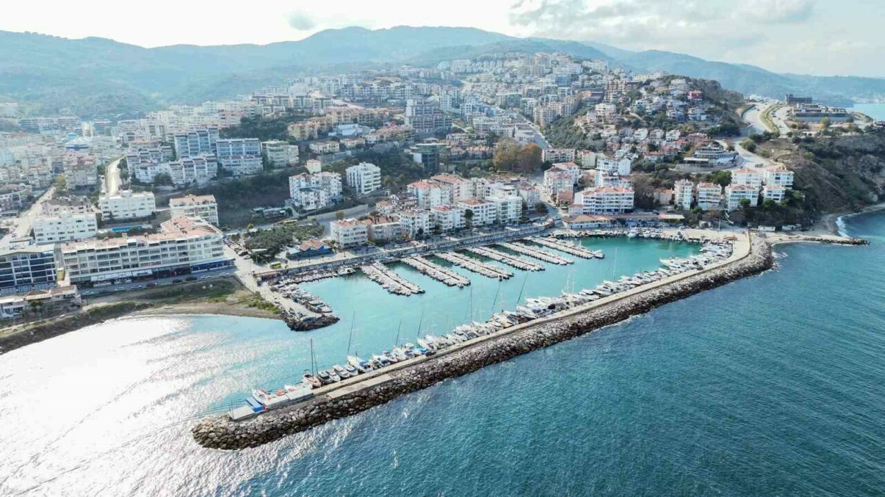 Arnavutköy Balıkçı Barınağı yat limanı oluyor Mudanya Belediyesi, ilçenin deniz turizmini dört mevsim canlandırmak amacıyla Arnavutköy