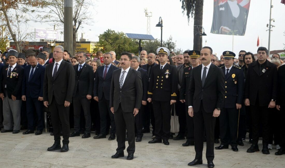 Atatürk Mudanya’da özlemle anıldı TÜRKİYE CUMHURİYETİ’NİN KURUCUSU MUSTAFA KEMAL ATATÜRK'ÜN EBEDİYETE İNTİKALİNİN 86. YILDÖNÜMÜNDE