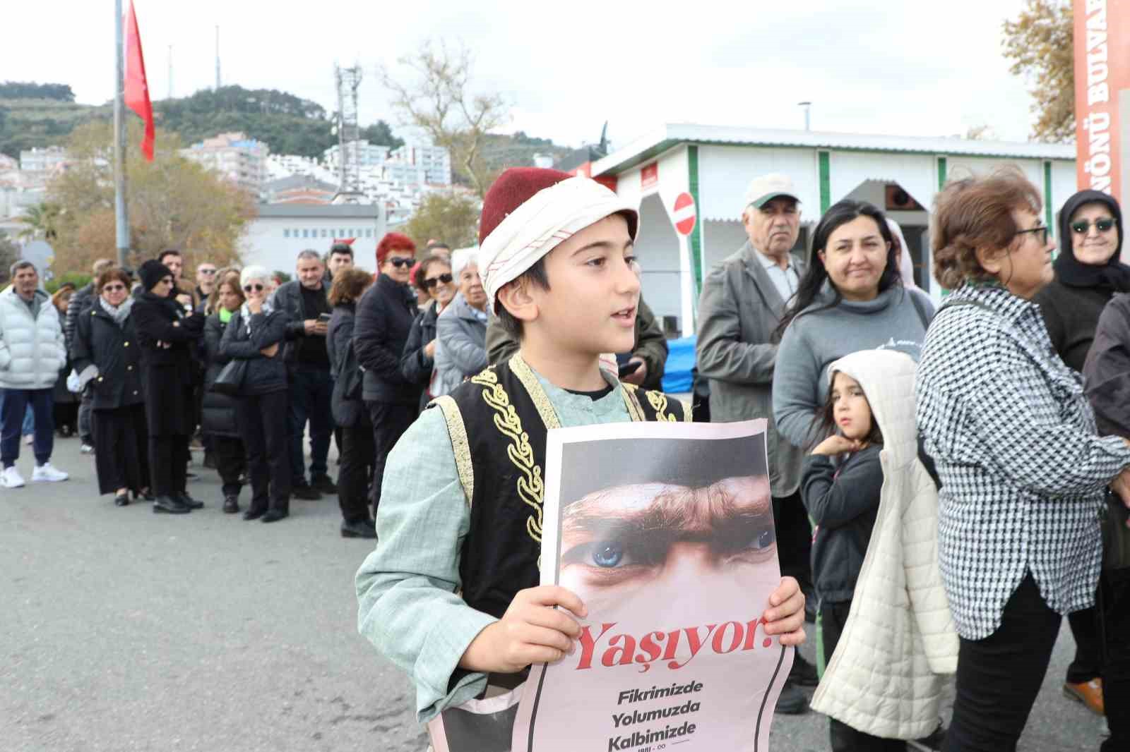TÜRKİYE CUMHURİYETİ'NİN KURUCUSU ULU ÖNDER GAZİ MUSTAFA KEMAL ATATÜRK, VEFATININ