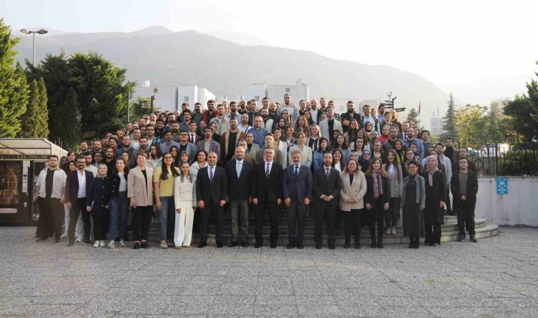 BTÜ’de genişletilmiş akademik kurul gerçekleşti BURSA TEKNİK ÜNİVERSİTESİ (BTÜ) 2024-2025 EĞİTİM ÖĞRETİM YILI GENİŞLETİLMİŞ AKADEMİK