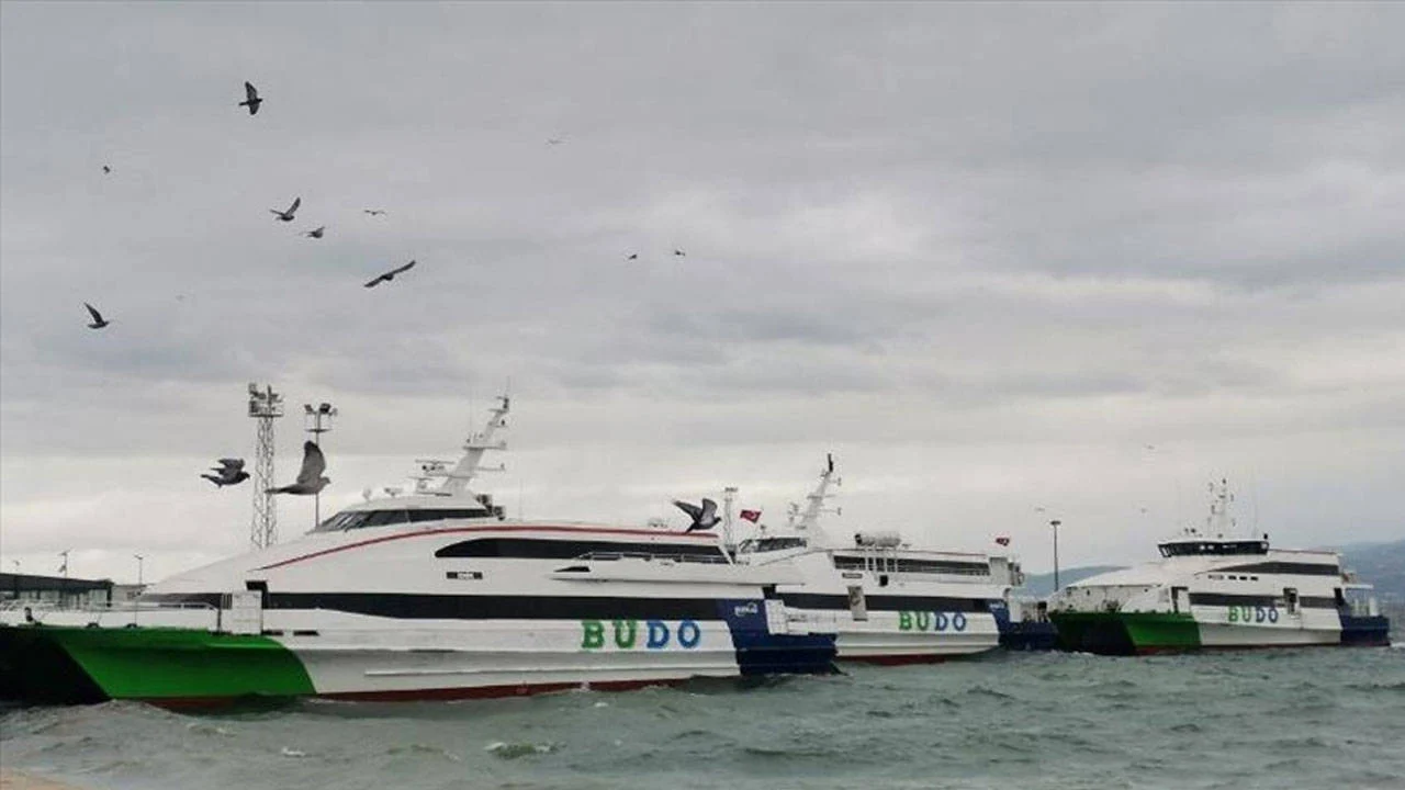 BUDO, bugünkü Bursa-İstanbul deniz otobüsü seferlerini olumsuz hava koşulları nedeniyle