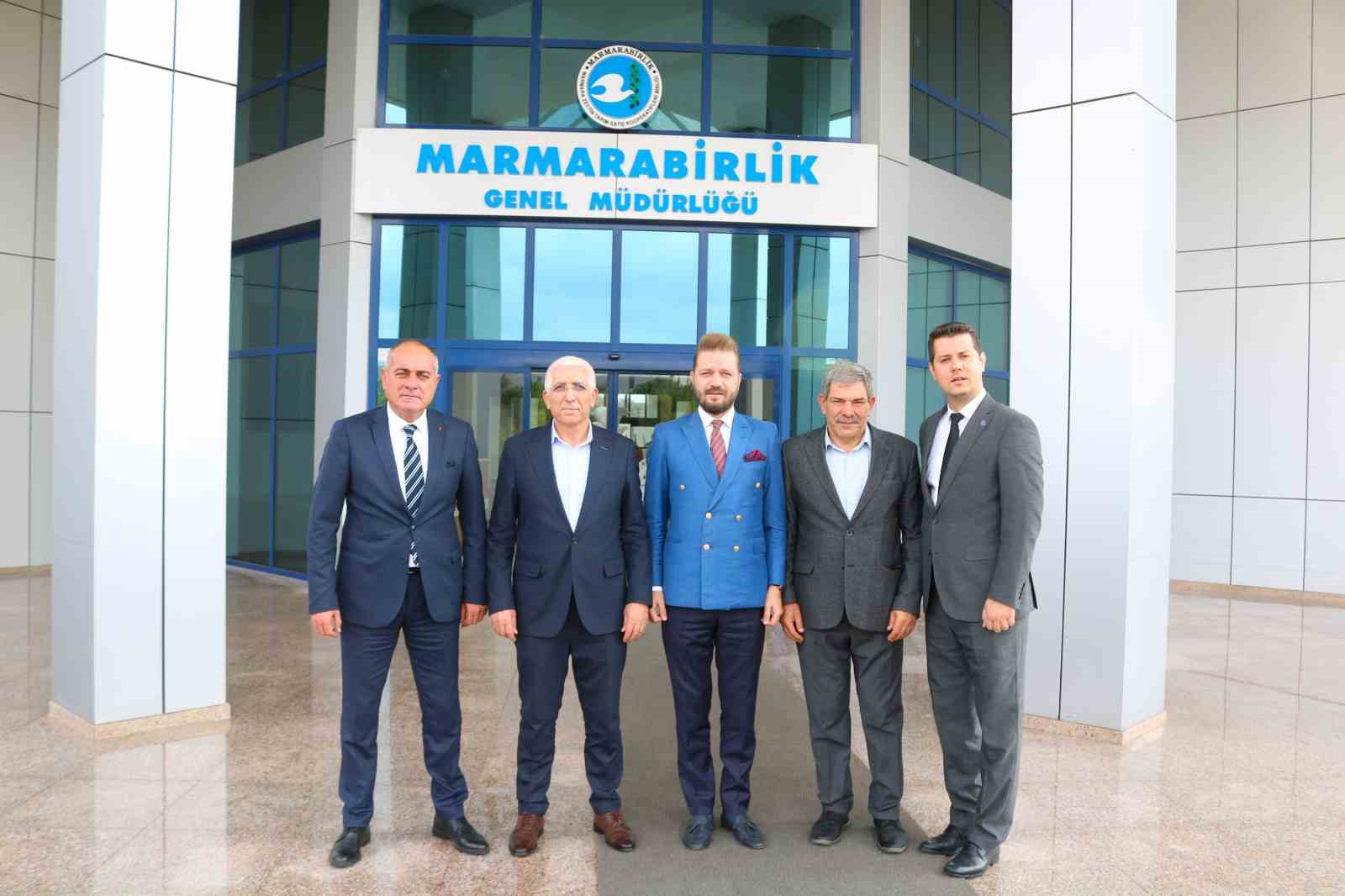 BURSA BÜYÜKŞEHİR BELEDİYESİ, MARMARABİRLİK İLE ZEYTİN ÜRETİCİSİNE DESTEK OLMAK ÜZERE
