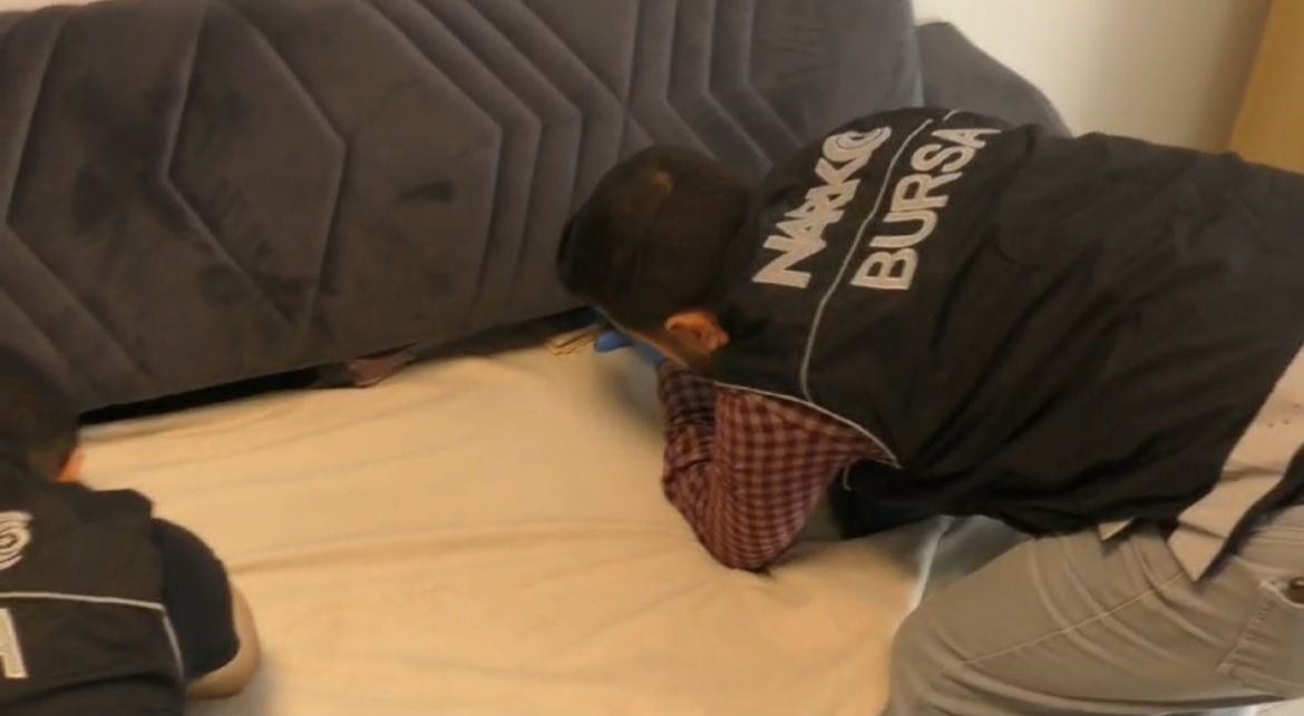 BURSA MERKEZLİ 5 İLDE DÜZENLENEN NARKOTİK OPERASYONUNDA 20 KİLO UYUŞTURUCU