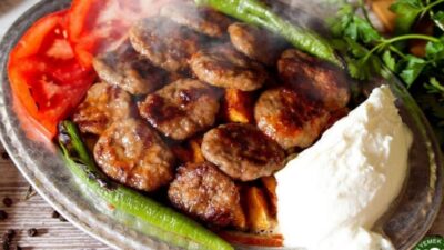 Bursa’nın meşhur Pideli Köftesi nasıl yapılır? Gerekli malzemeler nelerdir? İşte